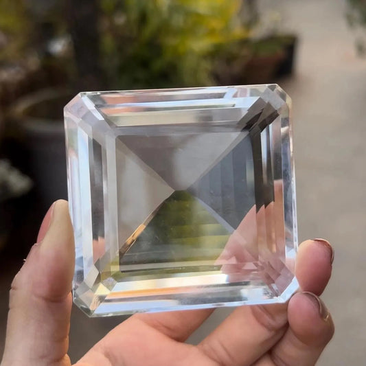 950 carat flawless indian clear quartz emerald square cut gemstone, showcasing its brilliant sparkle - clearquartzshop