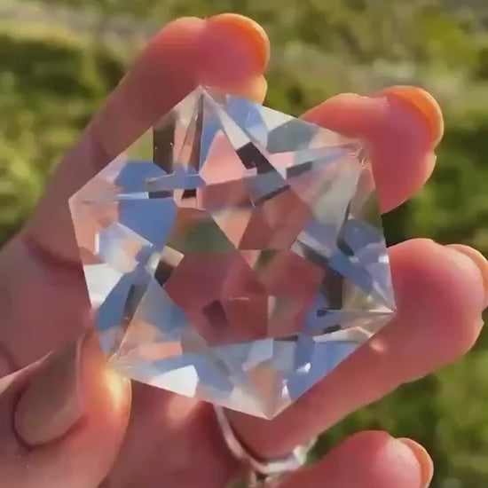 200 carat flawless brazilian clear quartz gemstone - clearquartzshop