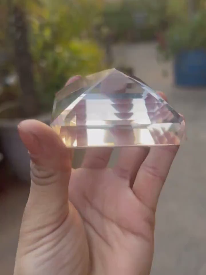 watch the 950 carat flawless indian clear quartz gemstone's flawless clarity - clearquartzshop