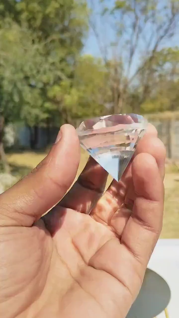 watch the 625 carat brazilian clear quartz multi-faceted gemstone's flawless clarity in motion - clearquartzshop