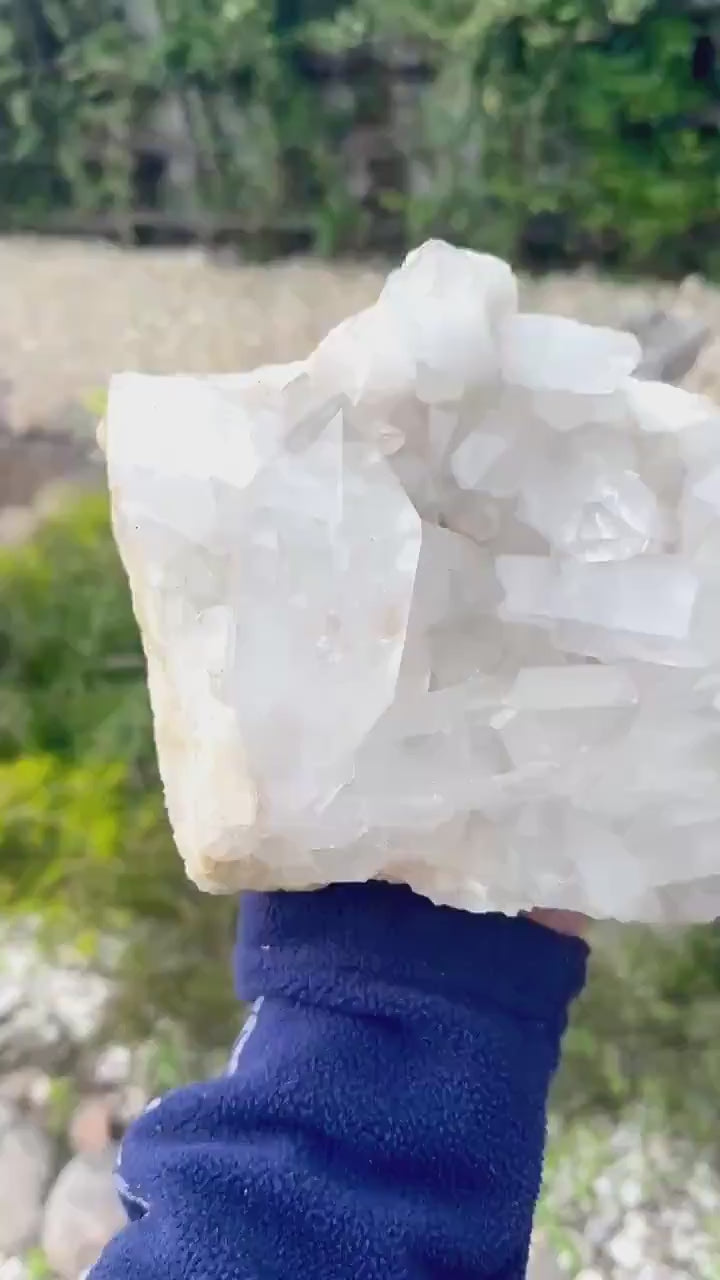 video of 4500g clear quartz cluster outdoors - clearquartzshop