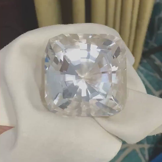 video showing light reflection through 950ct faceted clear quartz gemstone - clearquartzshop